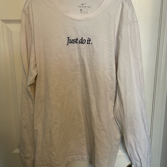 NIKE Long Sleeve - Picture 1 of 4